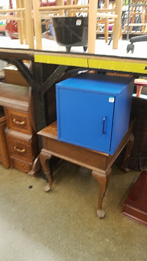 Thrift Store «Goodwill Everett South», reviews and photos, 228 SW Everett Mall Way, Everett, WA 98204, USA