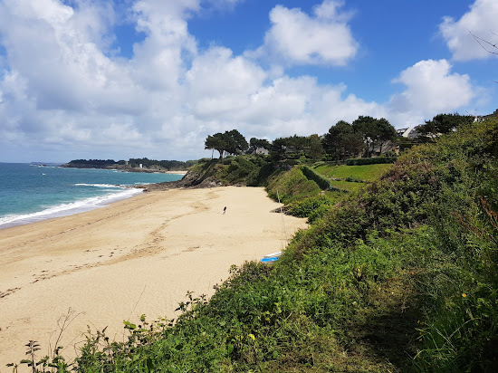 Plage de la Fosse aux Vaults