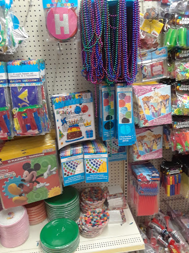 Dollar Store «Dollar Tree», reviews and photos, 14158 NE Woodinville Duvall Rd, Woodinville, WA 98072, USA