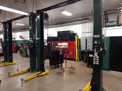 Auto Repair Shop «Christian Brothers Automotive East Wichita», reviews and photos, 1302 N Woodlawn Blvd, Wichita, KS 67208, USA