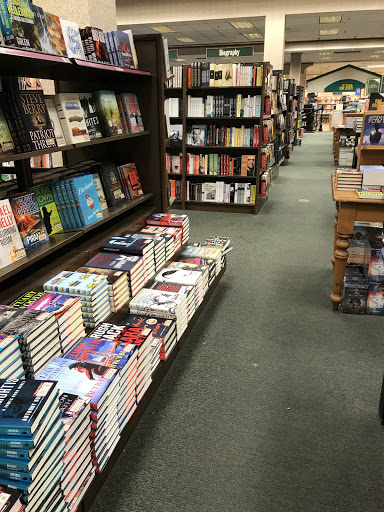 Book Store «Barnes & Noble», reviews and photos, 2900 Peachtree Rd NW #310, Atlanta, GA 30305, USA