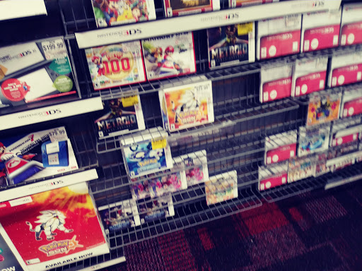 Video Game Store «GameStop», reviews and photos, 3000 W Grapevine Mills Cir Suite 501, Grapevine, TX 76051, USA