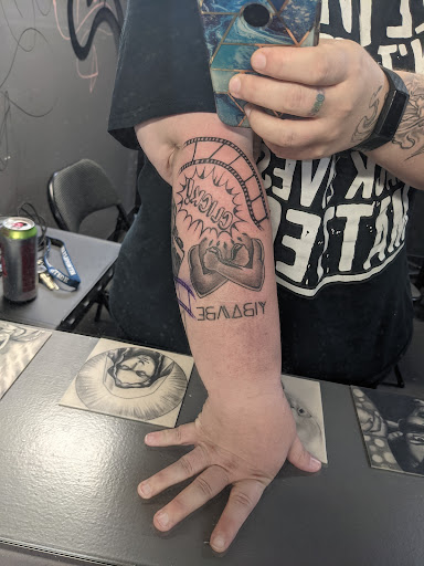 Tattoo Shop «The Ink Link Tattoo Co.», reviews and photos, 512 S 13th St, Omaha, NE 68102, USA