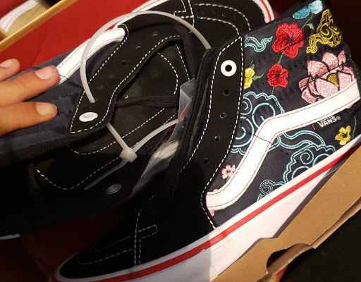 Shoe Store «Vans», reviews and photos, 485 N Tustin St, Orange, CA 92867, USA