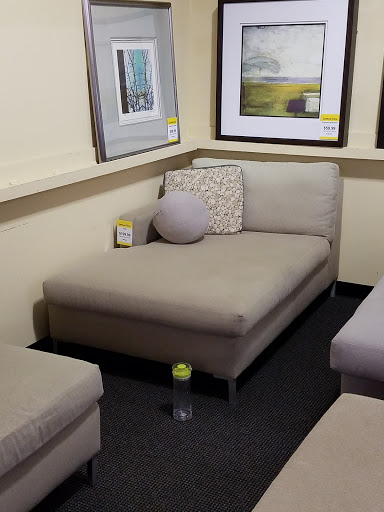 Furniture Rental Service «CORT Furniture Rental & Clearance Center», reviews and photos, 11711 Parklawn Dr, Rockville, MD 20852, USA