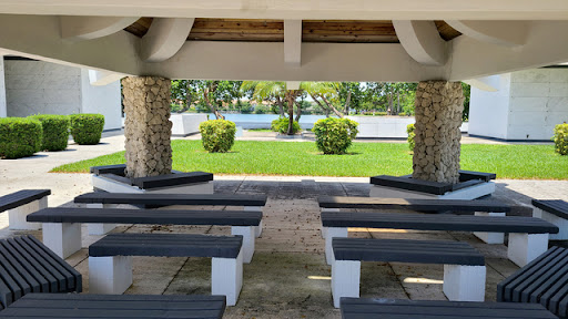 Memorial Park «Lakeside Memorial Park», reviews and photos, 10301 NW 25th St, Miami, FL 33172, USA