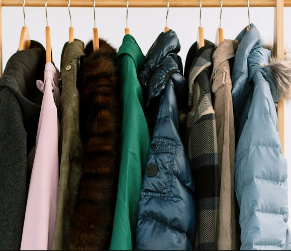 28 ДКЦ (Детско отделение,синя табела от дясно, ж.к. Дружба 1, ул. „Илия Бешков“ 1, 1592 София