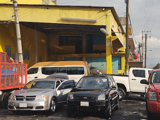 Servicio de limpieza completa de automóviles Nezahualcóyotl
