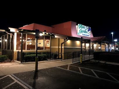 Olive Garden Italian Restaurant - 5021 W Irlo Bronson Memorial Hwy, Kissimmee, FL 34746