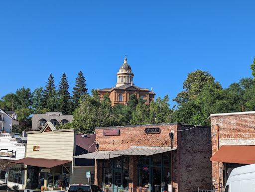 Florist «Auburn Blooms Florist & Gifts», reviews and photos, 127 Sacramento St, Auburn, CA 95603, USA