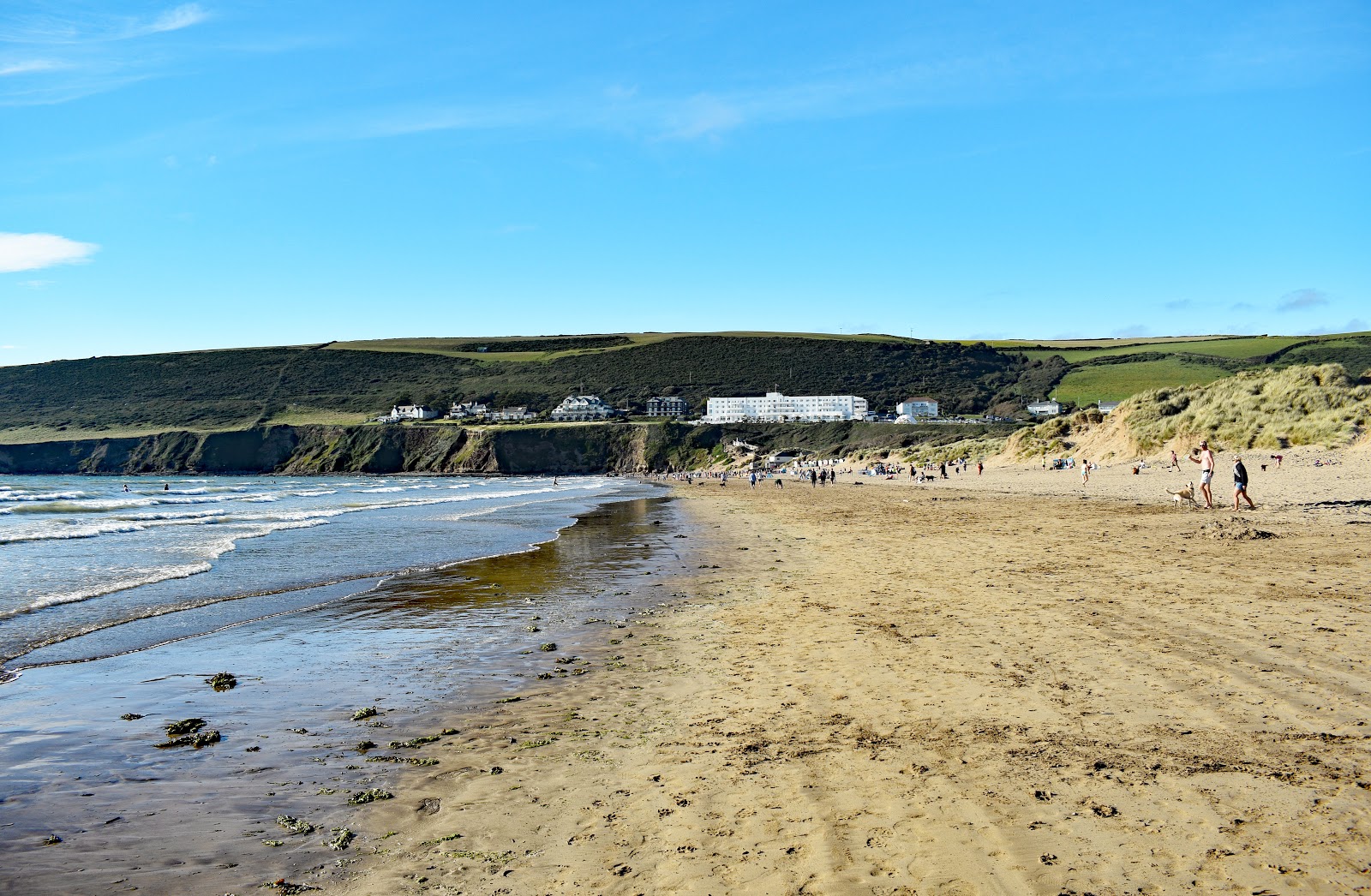 Foto af Saunton Sands med lang lige kyst