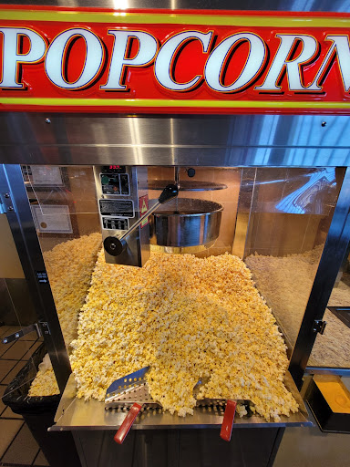 Movie Theater «Goodrich Savoy 16 IMAX», reviews and photos, 232 Burwash Ave, Savoy, IL 61874, USA