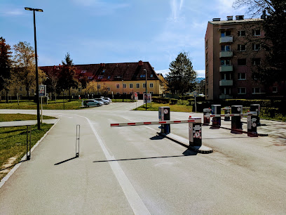 Parkplatz Universität P1 Zufahrt Altenbergerstraße