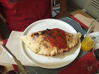 Calzone du Restaurant italien Il Vesuvio à Thonon-les-Bains - n°8