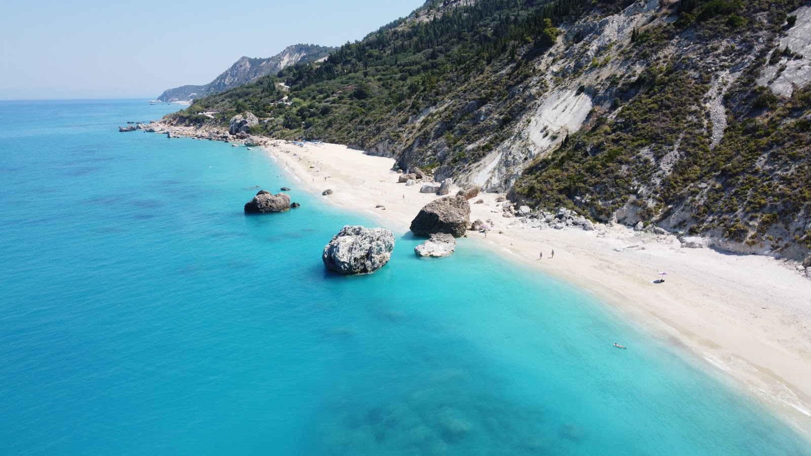 Fotografie cu Komilio beach cu drept și lung