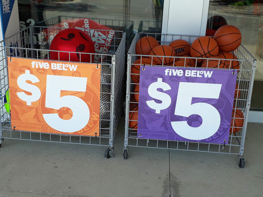 Variety Store «Five Below», reviews and photos, 2145 S Telegraph Rd, Bloomfield Hills, MI 48302, USA