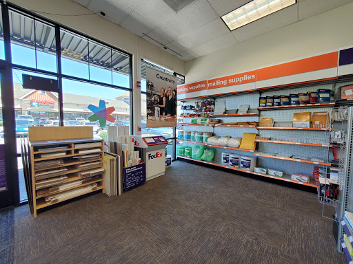 Print Shop «FedEx Office Print & Ship Center», reviews and photos, 19574 Molalla Ave #155, Oregon City, OR 97045, USA