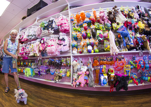 Pet Groomer «Woof Gang Bakery & Grooming, The Villages», reviews and photos, 3682 Meggison Rd, The Villages, FL 32163, USA