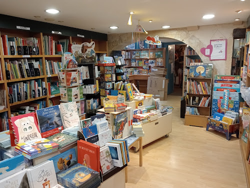 Librairie pour enfants Librairie Callimages : Jeunesse, BD, mangas La Rochelle
