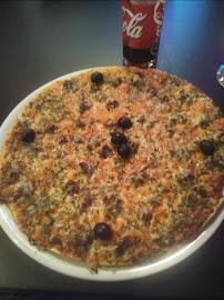 Plats et boissons du Pizzeria BAMBOU PIZZA à Thenon - n°5