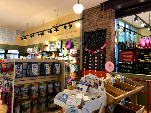 Pet Supply Store «Brookside Barkery & Bath», reviews and photos, 118 W 63rd St, Kansas City, MO 64113, USA