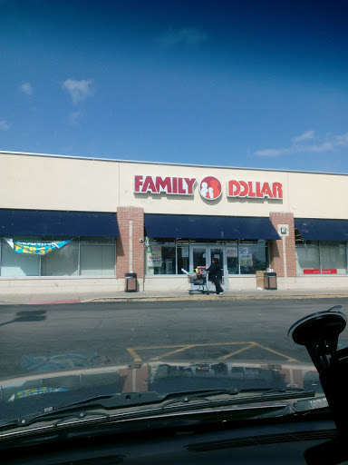 FAMILY DOLLAR, 2561 E Sauk Trail, Sauk Village, IL 60411, USA, 