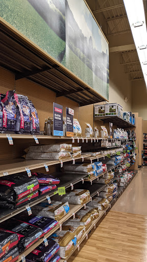 Pet Supply Store «Petco Animal Supplies», reviews and photos, 10315 E Shelby Dr, Collierville, TN 38017, USA