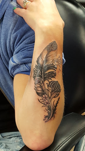 Tattoo Shop «Pain For Sale Tattooing», reviews and photos, 865 28th St SE, Grand Rapids, MI 49507, USA