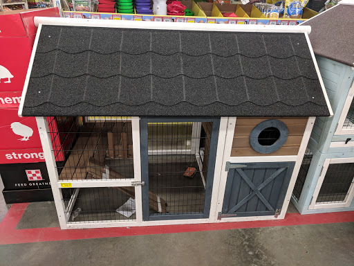 Home Improvement Store «Tractor Supply Co.», reviews and photos, 13500 Benns Church Blvd, Smithfield, VA 23430, USA