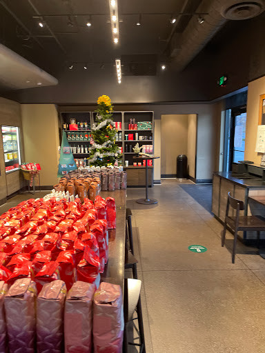 Coffee Shop «Starbucks», reviews and photos, 3334 N Texas St a, Fairfield, CA 94533, USA