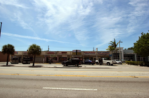 Calle Ocho Shopping Center