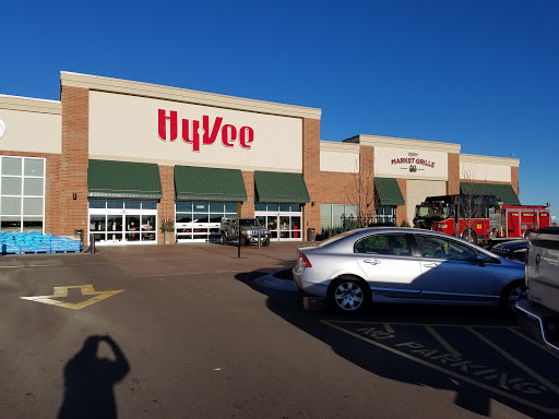 Grocery Store «Hy-Vee», reviews and photos, 9409 Zane Ave N, Brooklyn Park, MN 55443, USA