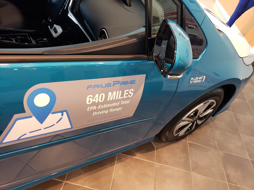 Toyota Dealer «DCH Wappingers Falls Toyota», reviews and photos, 1349 U.S. 9, Wappingers Falls, NY 12590, USA