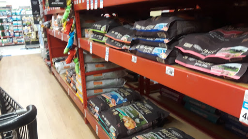 Pet Supply Store «Petco Animal Supplies», reviews and photos, 200 Center Blvd S, Christiana, DE 19702, USA