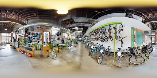 Bicycle Store «Des Moines Bicycle Collective», reviews and photos