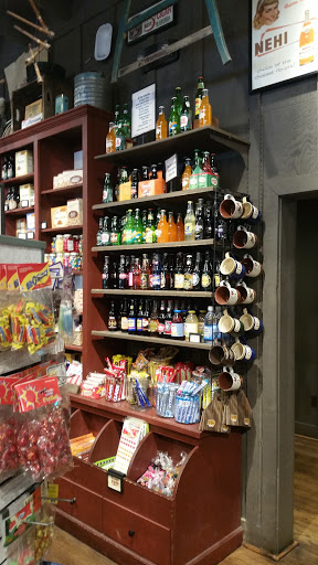 American Restaurant «Cracker Barrel Old Country Store», reviews and photos, 825 Marketplace Blvd, Hamilton Township, NJ 08691, USA