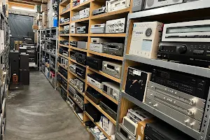 Vintage Audio Store image
