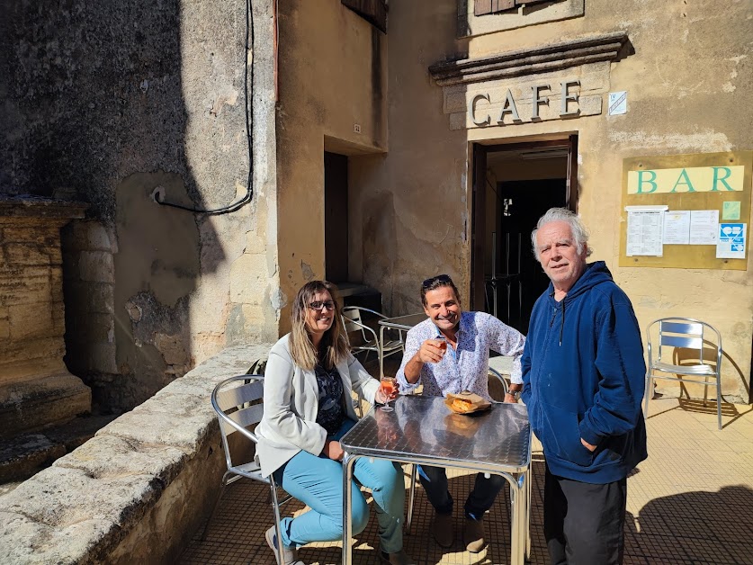 Café du Village à Castillon-du-Gard (Gard 30)