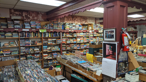 Used Book Store «Newtown Book & Record Exchange», reviews and photos, 102 S State St, Newtown, PA 18940, USA