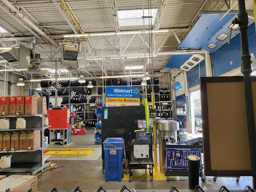 Tire Shop «Walmart Tires & Auto Parts», reviews and photos, 3501 8th St SW, Altoona, IA 50009, USA