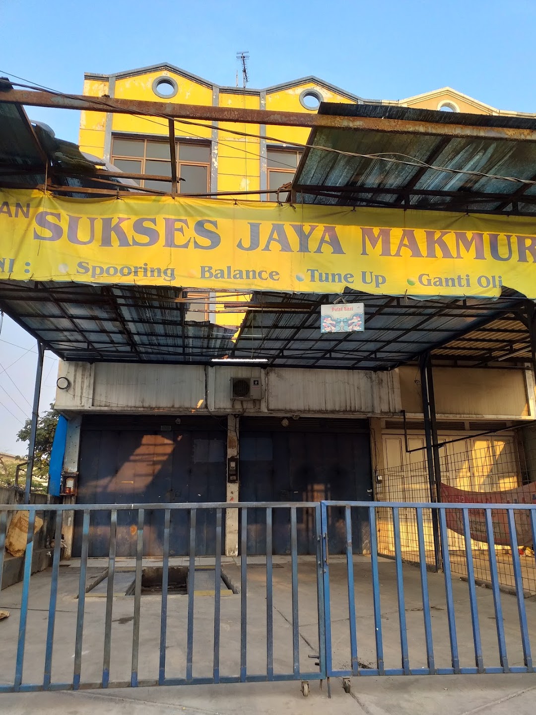Toko Ban Sukses Jaya Makmur