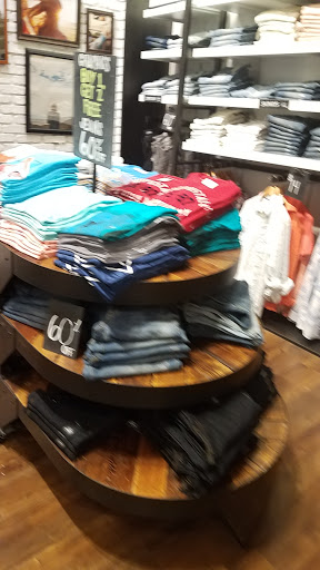 Clothing Store «Aéropostale», reviews and photos, 1500 Polaris Pkwy, Columbus, OH 43240, USA