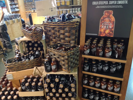 Grocery Store «Market District Supermarket», reviews and photos, 100 Settlers Ridge Center Dr, Pittsburgh, PA 15205, USA