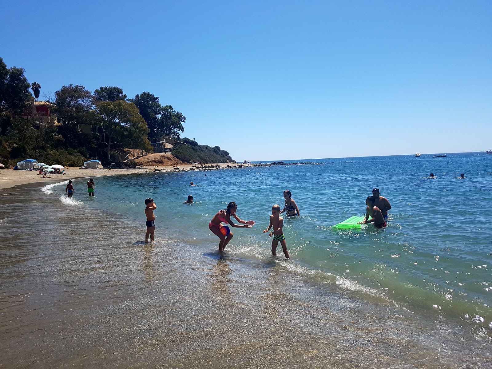 Fotografie cu Playa Limite Cadiz, Malaga zonă sălbatică