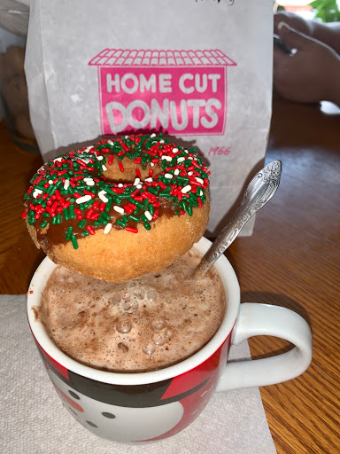 Dessert Shop «Home Cut Donuts, Inc.», reviews and photos, 815 W Jefferson St, Joliet, IL 60435, USA