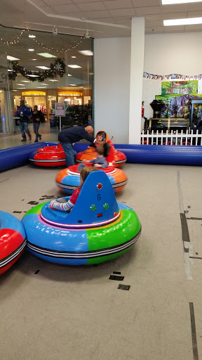 Shopping Mall «Westland Shopping Center», reviews and photos, 35000 Warren Rd, Westland, MI 48185, USA