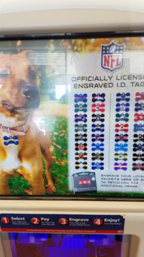 Pet Supply Store «Unleashed by Petco», reviews and photos, 4821 Lankershim Blvd, North Hollywood, CA 91601, USA