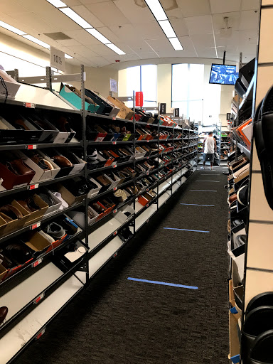 Department Store «Nordstrom Rack Glendale Fashion Center», reviews and photos, 227 N Glendale Ave, Glendale, CA 91206, USA