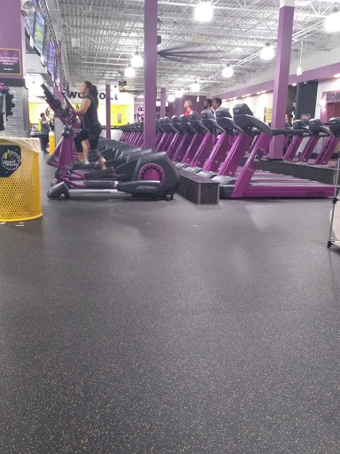 Shopping Mall «Cary Village Square Shopping Center», reviews and photos, 657 Cary Towne Blvd, Cary, NC 27511, USA