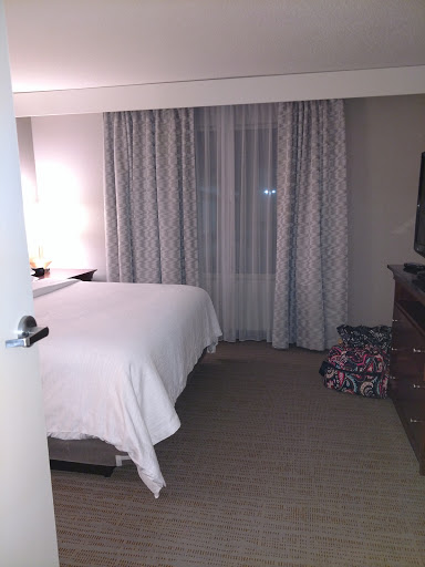 Hotel «Embassy Suites by Hilton Brunswick», reviews and photos, 500 Mall Blvd, Brunswick, GA 31525, USA